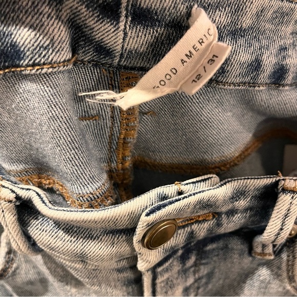 Good American Good Legs High Rise Chewed Hem Ankle Jeans Blue 837 Size 12/31 - Picture 5 of 11